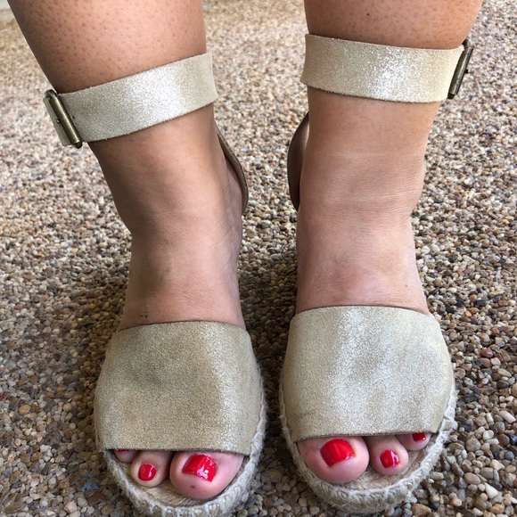J. Crew Espadrille Wedges. - Picture 2 of 8